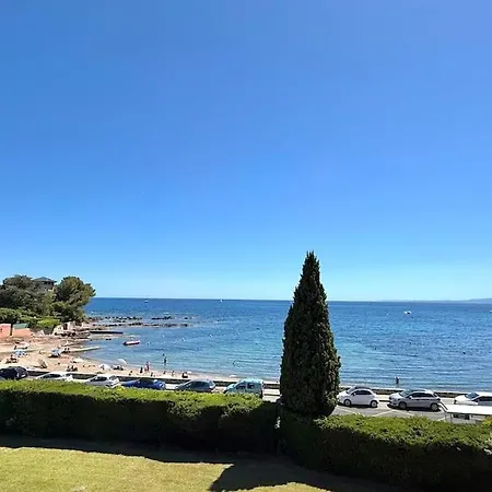 Avec Vue Panoramique Sur La Mer, Balcon, Parking, Acces Prive A La * Saint-Raphael (Var)